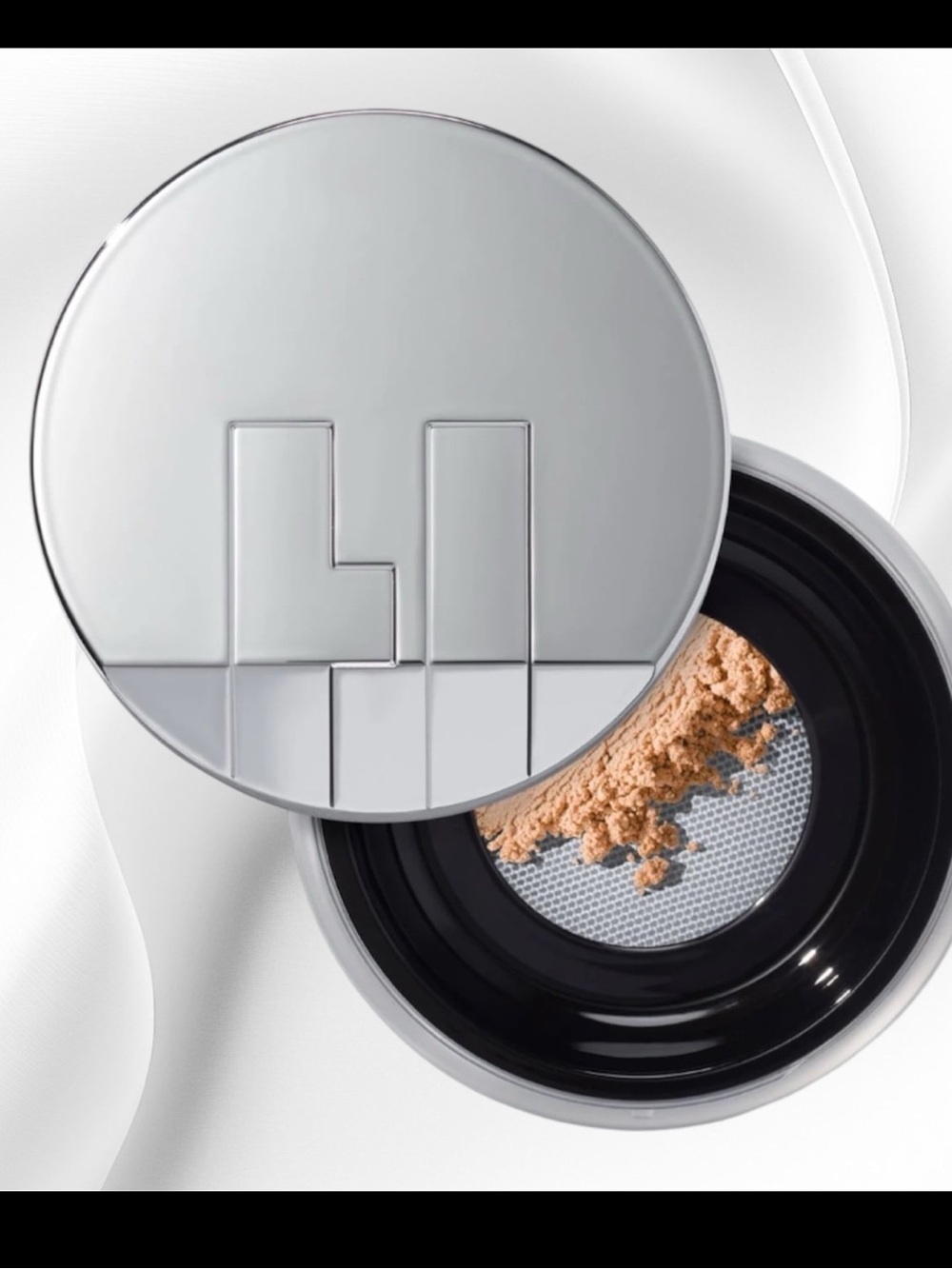 Haus Labs neutral peach, bio1blurring loose setting powder